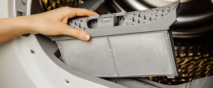 Signs Of A Clogged Dryer Lint Trap in Manchester, Missouri